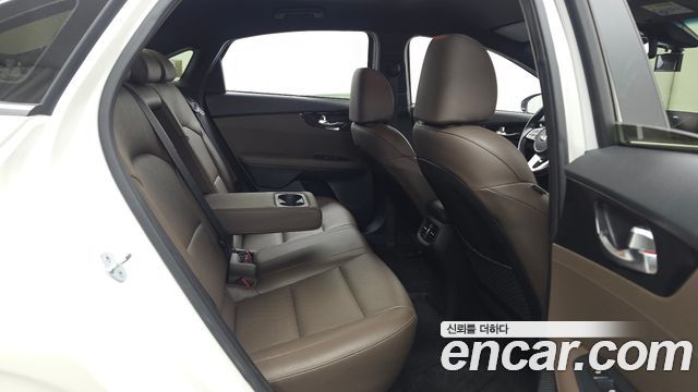 Kia K3 2021 — photo 12