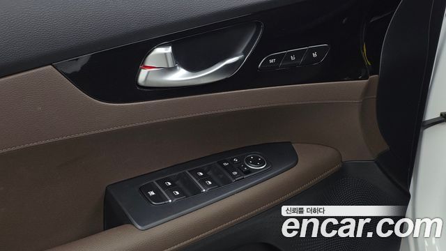 Kia K3 2021 — photo 18