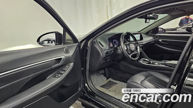 Hyundai Sonata 2022 — photo 13