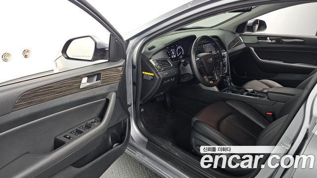 Hyundai Sonata 2015 — photo 13