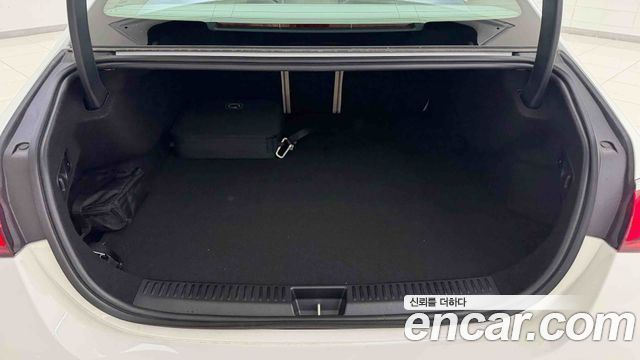 Mercedes-Benz E-Class 2026 — photo 13