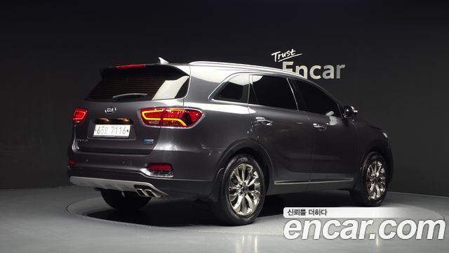 Kia Sorento 2018 — photo 2