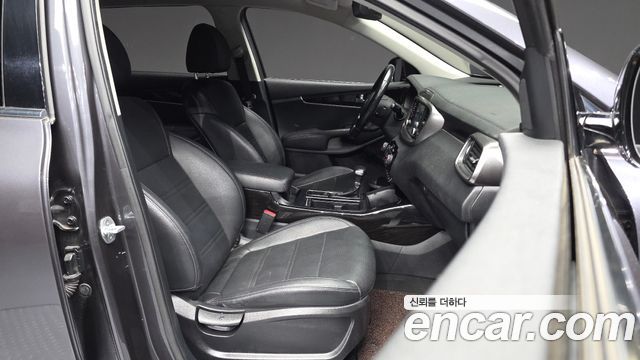 Kia Sorento 2018 — photo 17