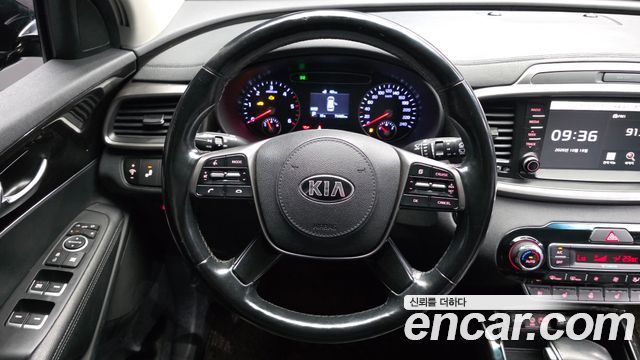Kia Sorento 2018 — photo 19