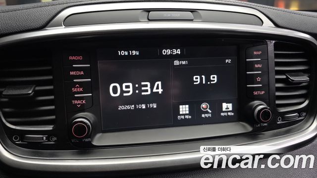 Kia Sorento 2018 — photo 21