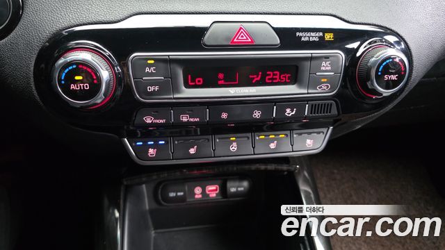 Kia Sorento 2018 — photo 23