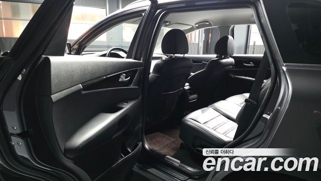 Kia Sorento 2018 — photo 16