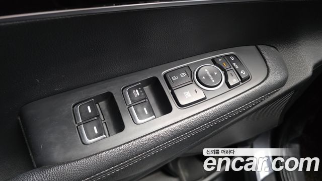 Kia Sorento 2018 — photo 29