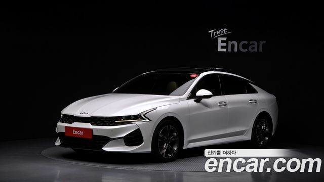 Kia K5 2022 — photo 1
