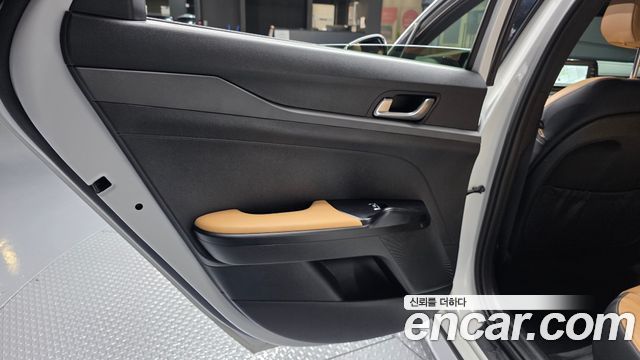 Kia K5 2022 — photo 15