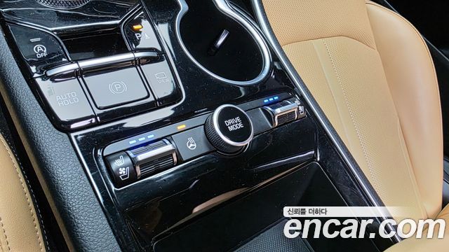 Kia K5 2022 — photo 32