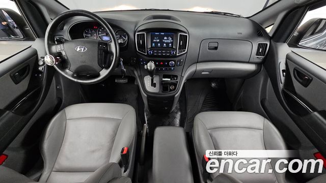Hyundai Starex 2020 — photo 10