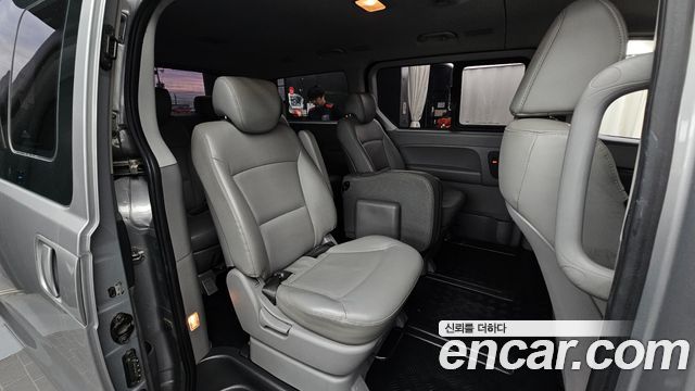 Hyundai Starex 2020 — photo 18