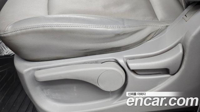 Hyundai Starex 2020 — photo 16