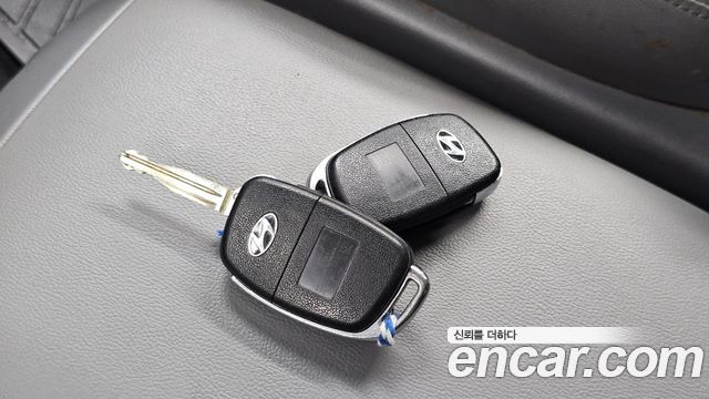 Hyundai Starex 2020 — photo 28
