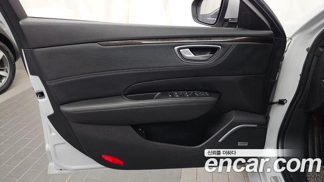 Renault Korea SM6 2019 — photo 14