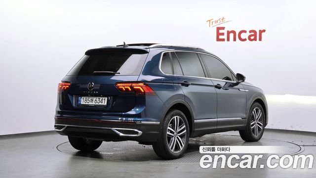 Volkswagen Tiguan 2022 — photo 2