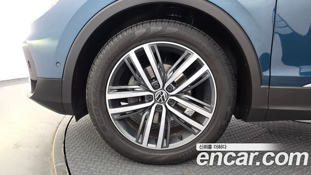 Volkswagen Tiguan 2022 — photo 5