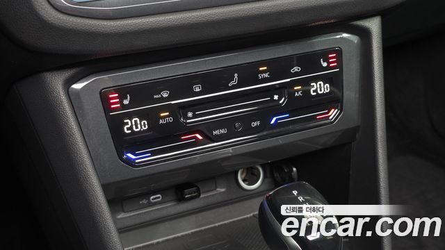 Volkswagen Tiguan 2022 — photo 30