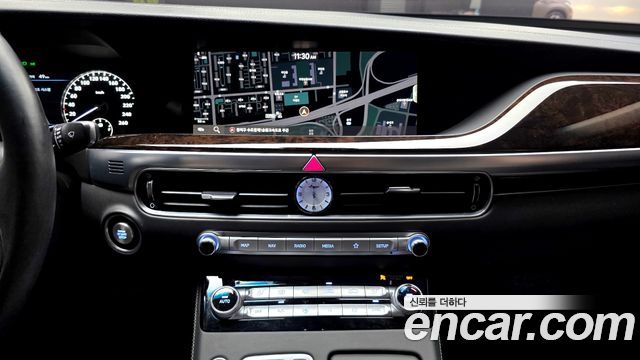 Genesis G90 2019 — photo 20