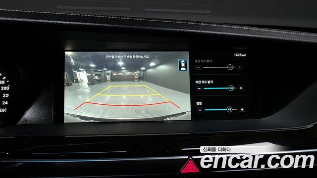 Genesis G90 2019 — photo 21