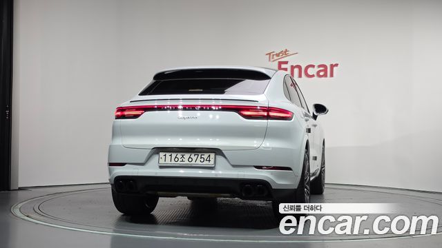 Porsche Cayenne 2020 — photo 4