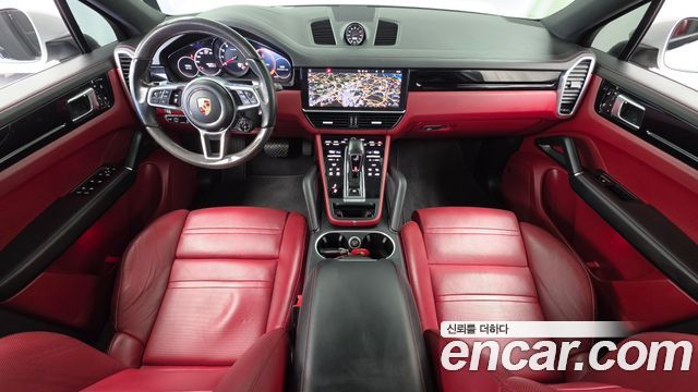 Porsche Cayenne 2020 — photo 10