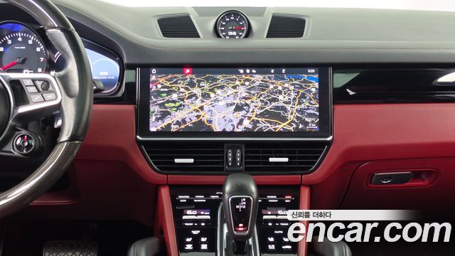 Porsche Cayenne 2020 — photo 20