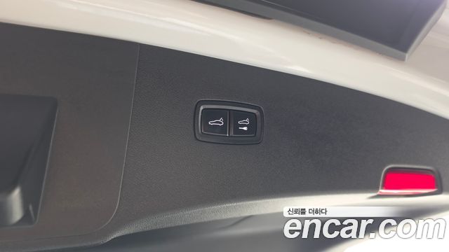 Porsche Cayenne 2020 — photo 33