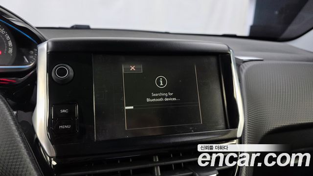 Peugeot 2008 2017 — photo 16