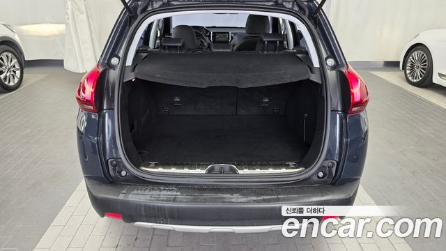 Peugeot 2008 2017 — photo 20