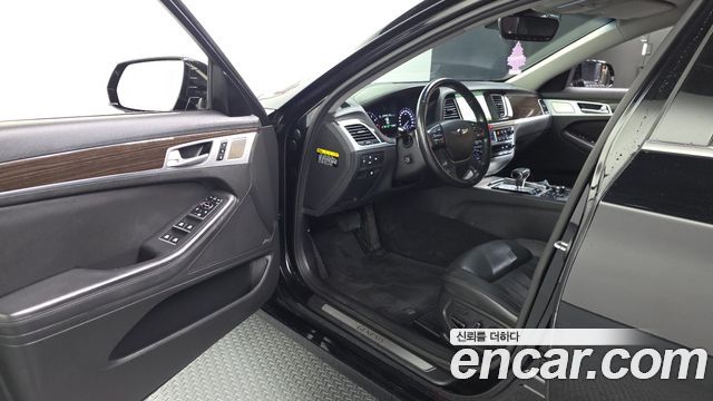 Genesis G80 2017 — photo 9