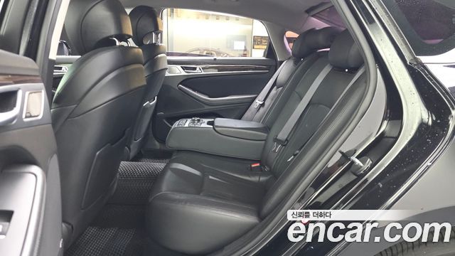 Genesis G80 2017 — photo 10