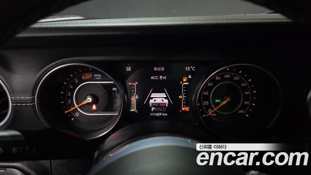 Jeep Wrangler 2019 — photo 11