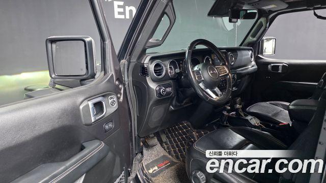 Jeep Wrangler 2019 — photo 13