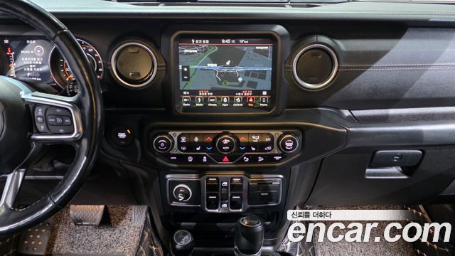 Jeep Wrangler 2019 — photo 20