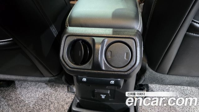 Jeep Wrangler 2019 — photo 25