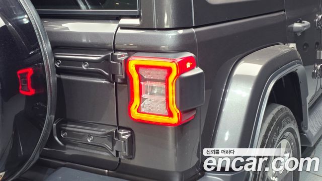 Jeep Wrangler 2019 — photo 9