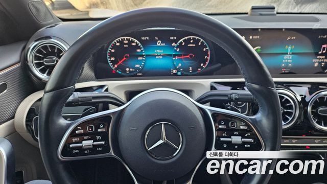 Mercedes-Benz A-Class 2023 — photo 8