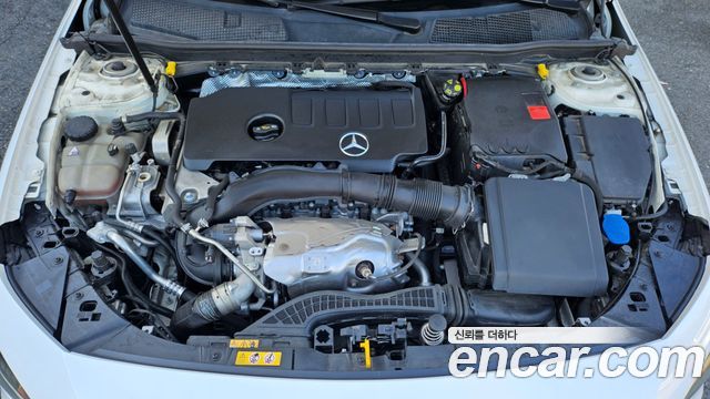 Mercedes-Benz A-Class 2023 — photo 13
