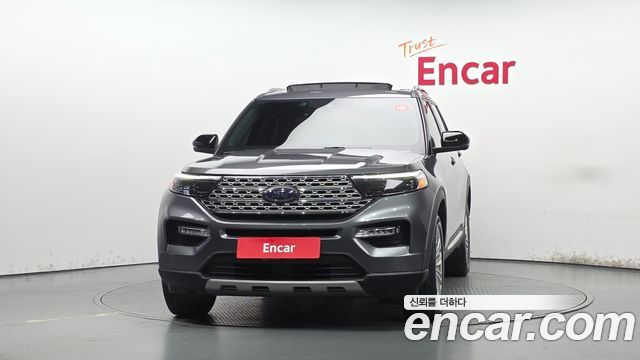 Ford Explorer 2022 — photo 3