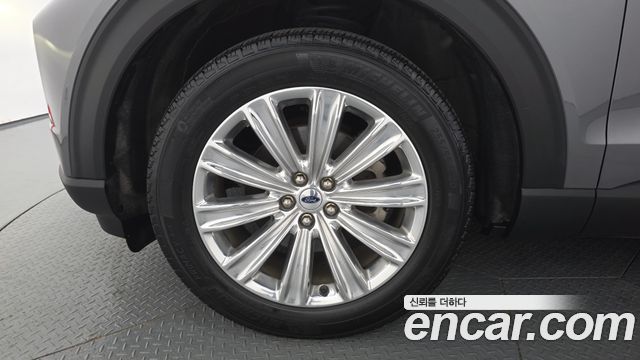 Ford Explorer 2022 — photo 5