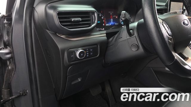 Ford Explorer 2022 — photo 13