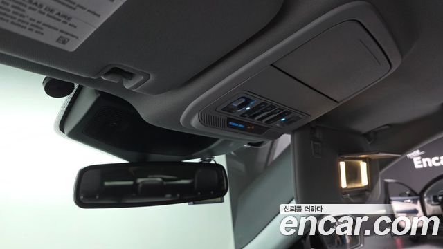 Ford Explorer 2022 — photo 18