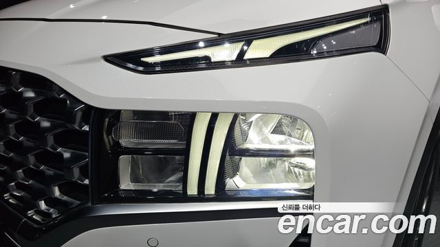 Hyundai Santafe 2021 — photo 8