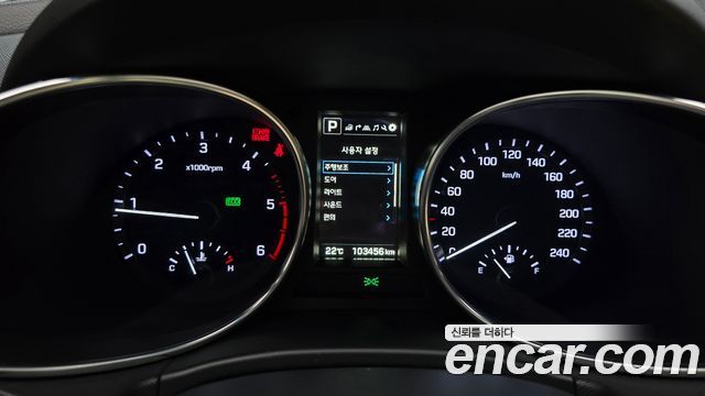 Hyundai Santafe 2018 — photo 11