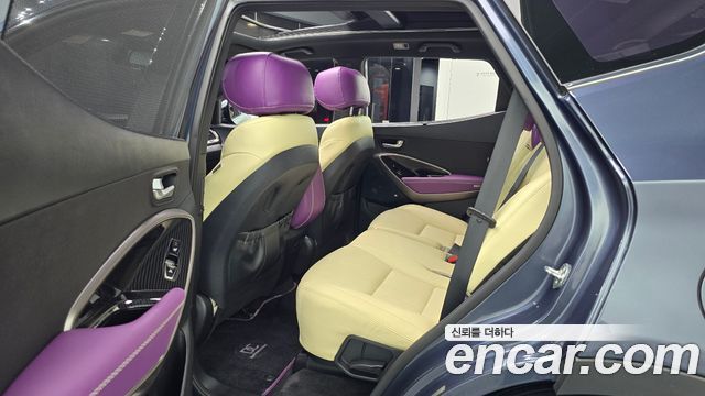 Hyundai Santafe 2018 — photo 18
