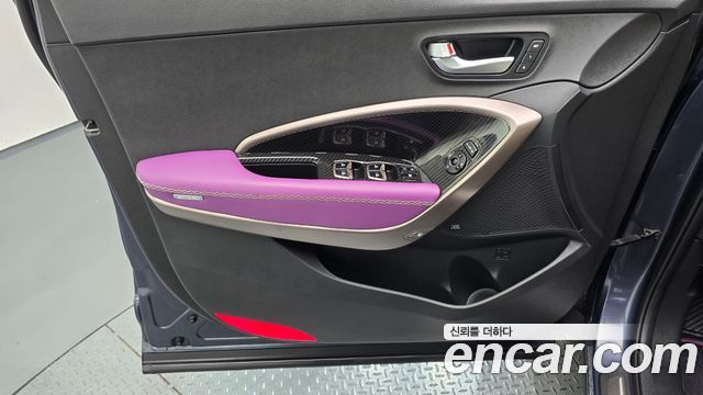 Hyundai Santafe 2018 — photo 14