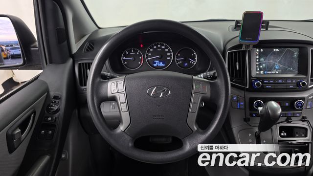 Hyundai Starex 2018 — photo 19