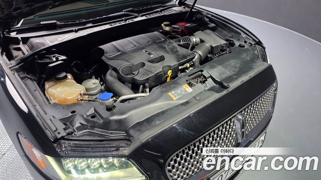 Lincoln Continental 2017 — photo 6